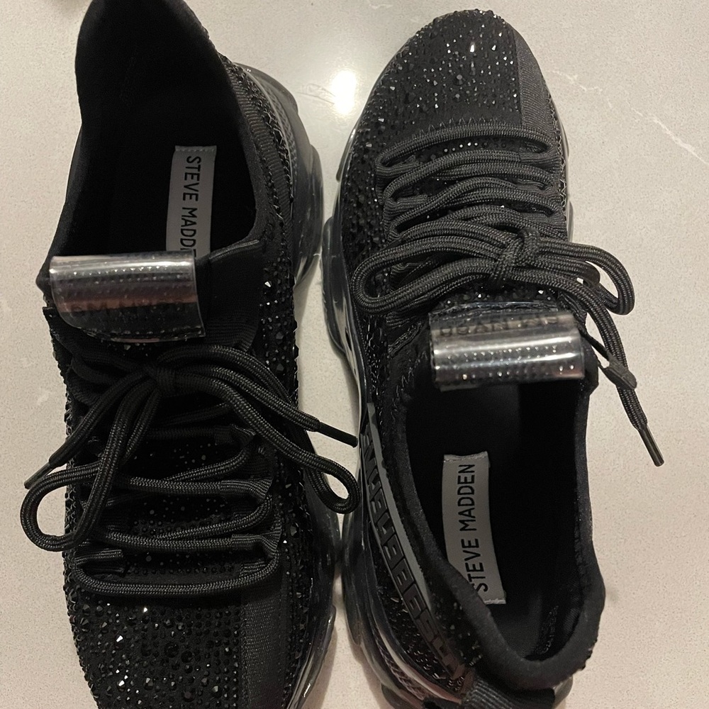 Steve Madden Maxima-R Black Sneakers